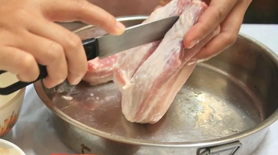 Cách làm thịt heo quay thơm ngon tại nhà