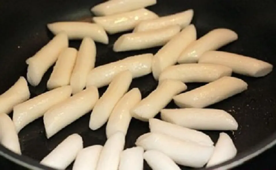 Cách làm Tokbokki Hàn Quốc vị ngon đặc biệt