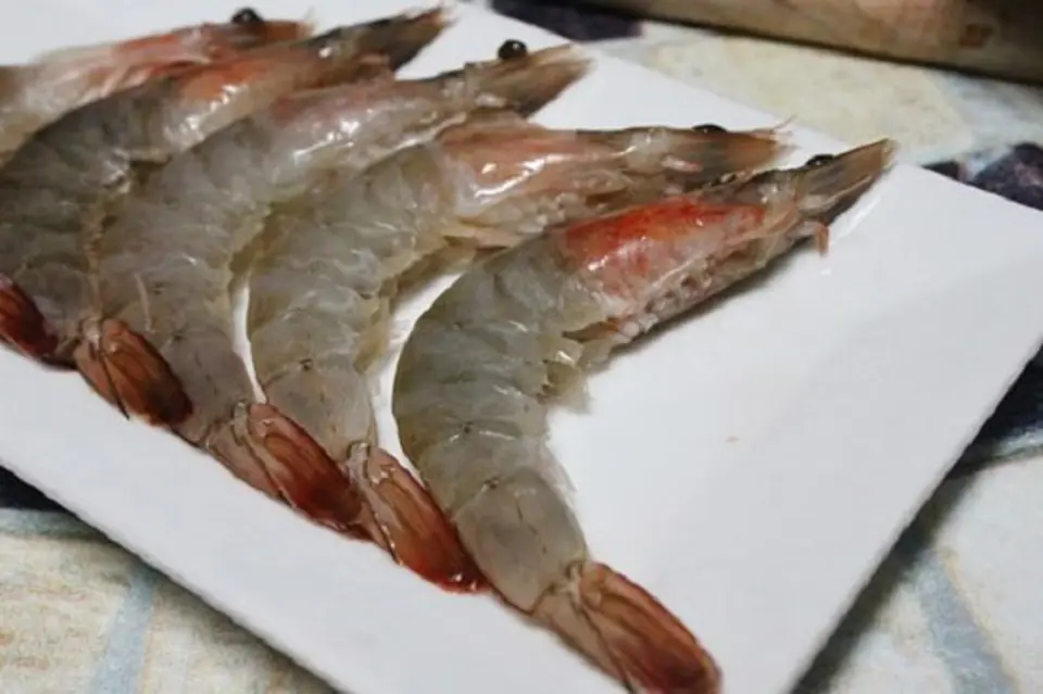 Cách làm tôm nướng muối ớt