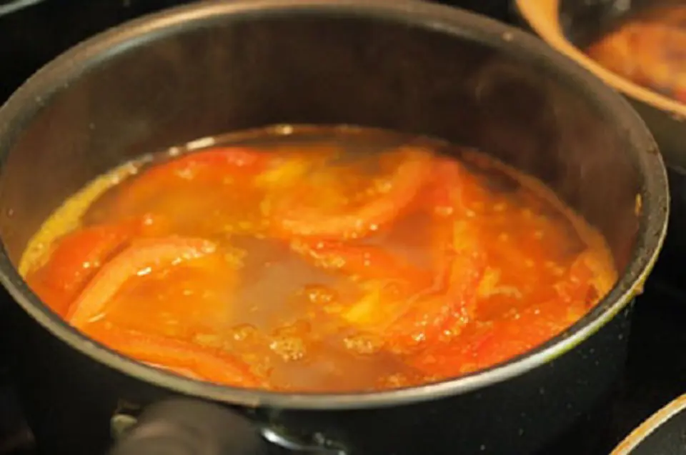 Cách nấu canh thịt bò với cà chua Cách nấu canh thịt bò với cà chua
