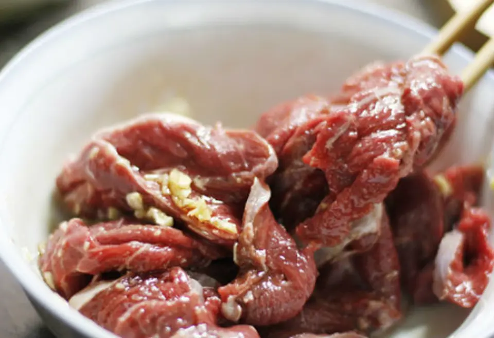 Cách nấu thịt bò sốt vang thơm lừng đãi cả nhà