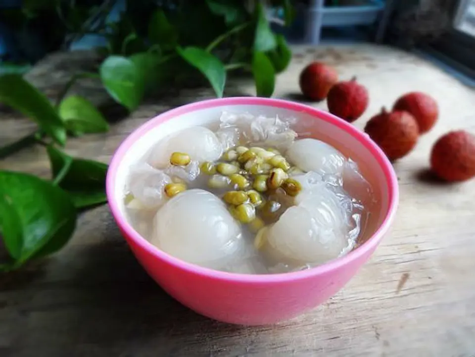 Công thức nấu chè ngon từ vải thiều đậu xanh Công thức nấu chè ngon từ vải thiều đậu xanh