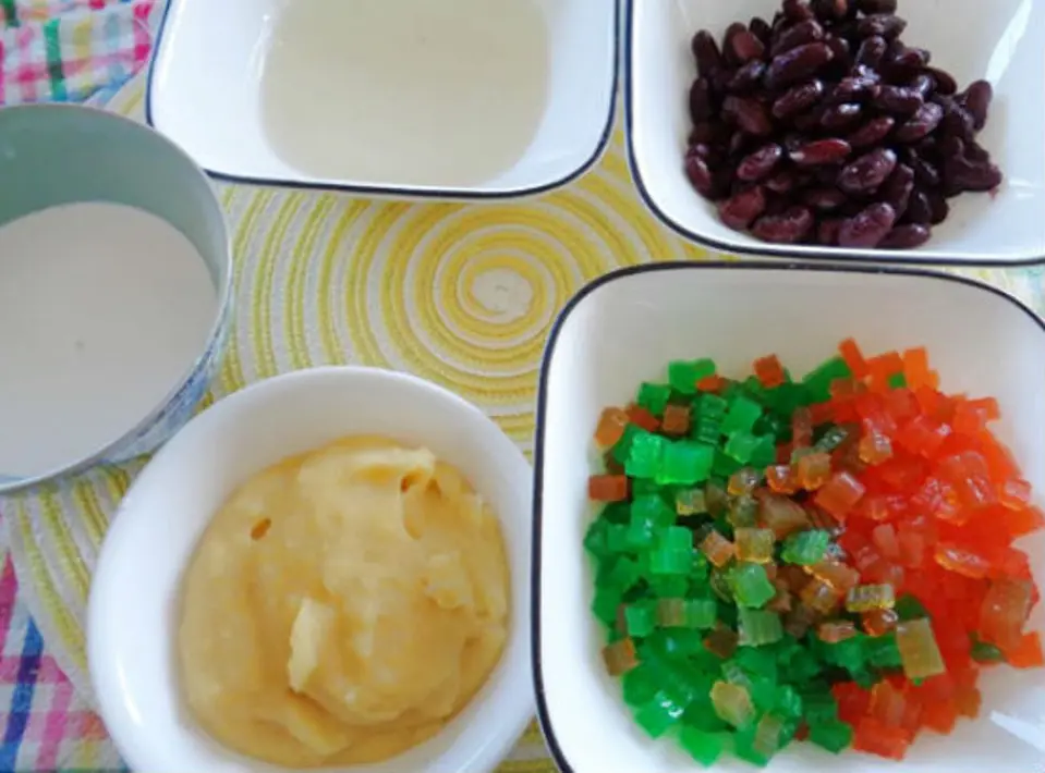 Cùng bé yêu làm món chè ba màu bắt mắt
