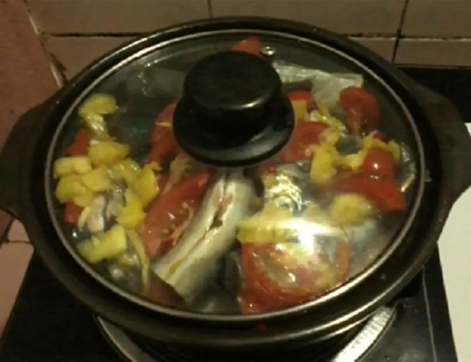 Hướng dẫn kho cá nục với thơm(dứa)