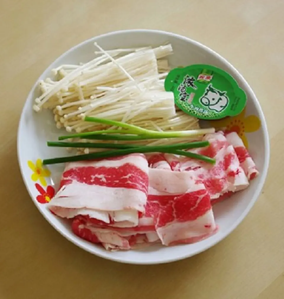 Hướng dẫn nấu canh thịt nấm đơn giản bổ dưỡng