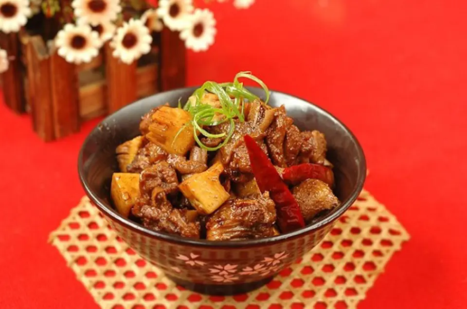 Hướng dẫn nấu thịt vịt kho măng khô