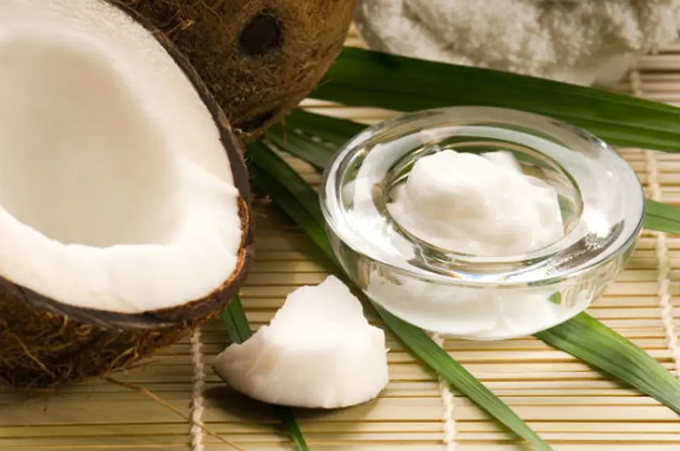 Khám phá những công dụng tuyệt vời của dầu dừa