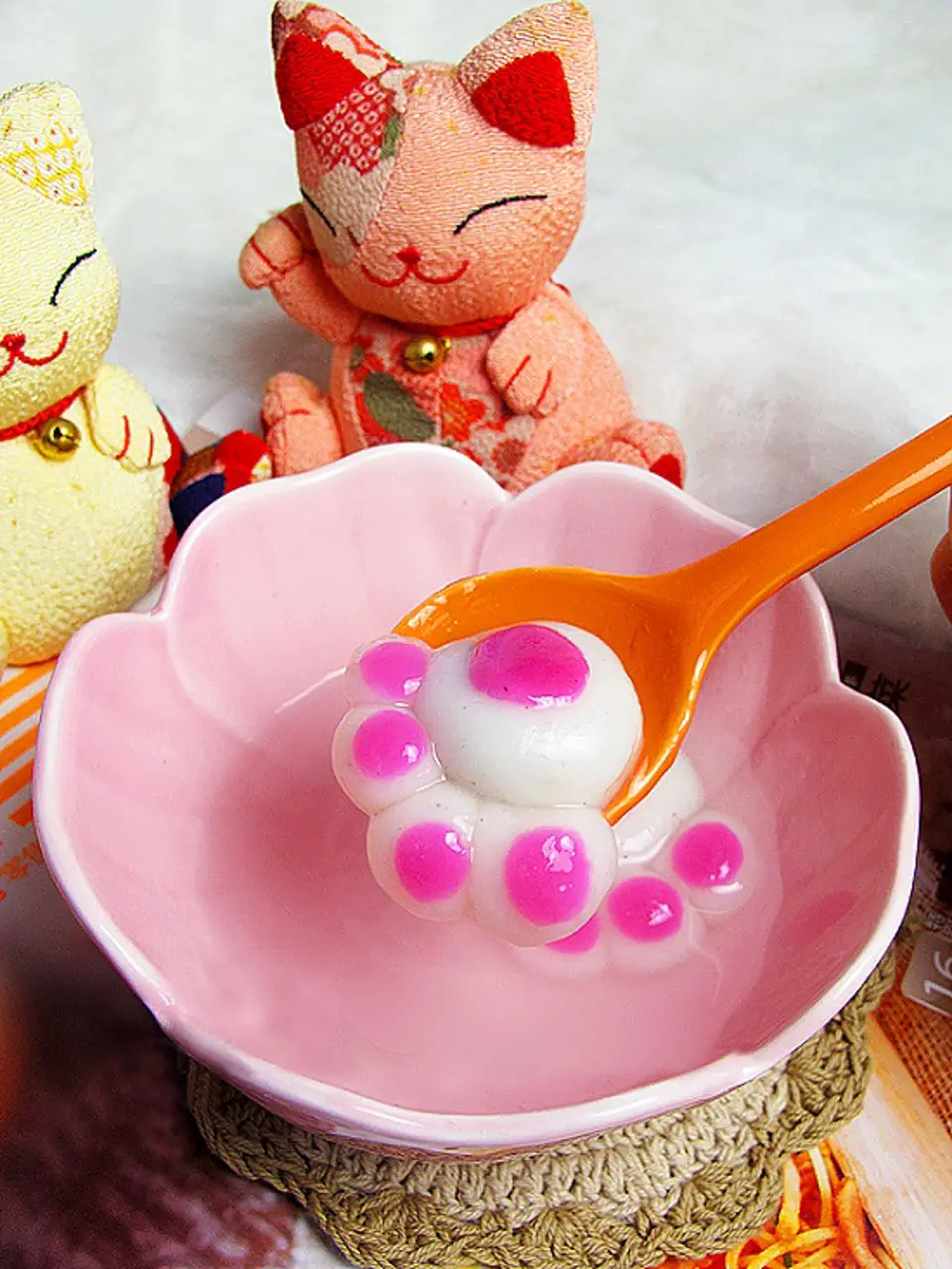 Bánh trôi hình chân mèo ngộ ngĩnh cho bé