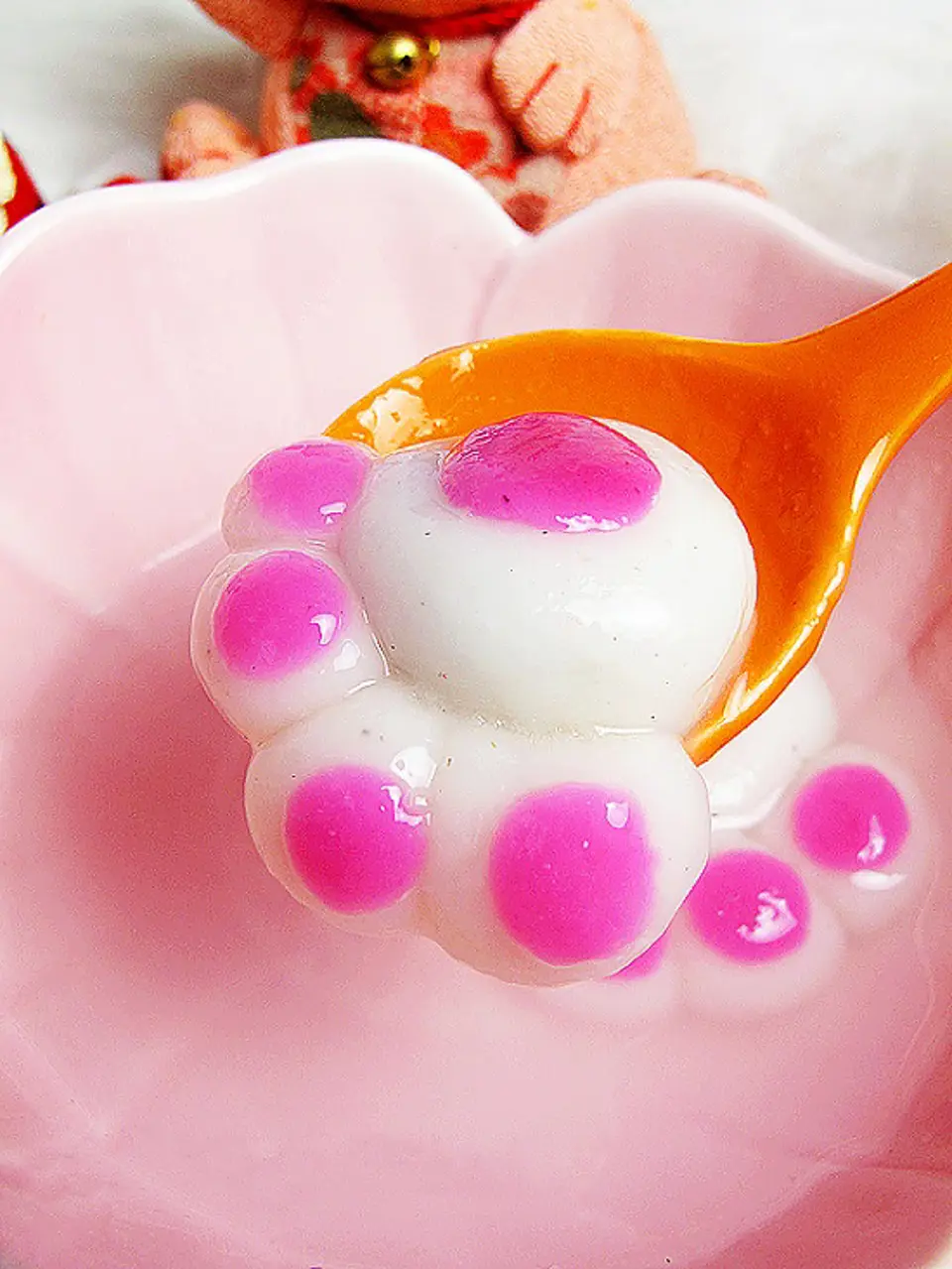 Bánh trôi hình chân mèo ngộ ngĩnh cho bé