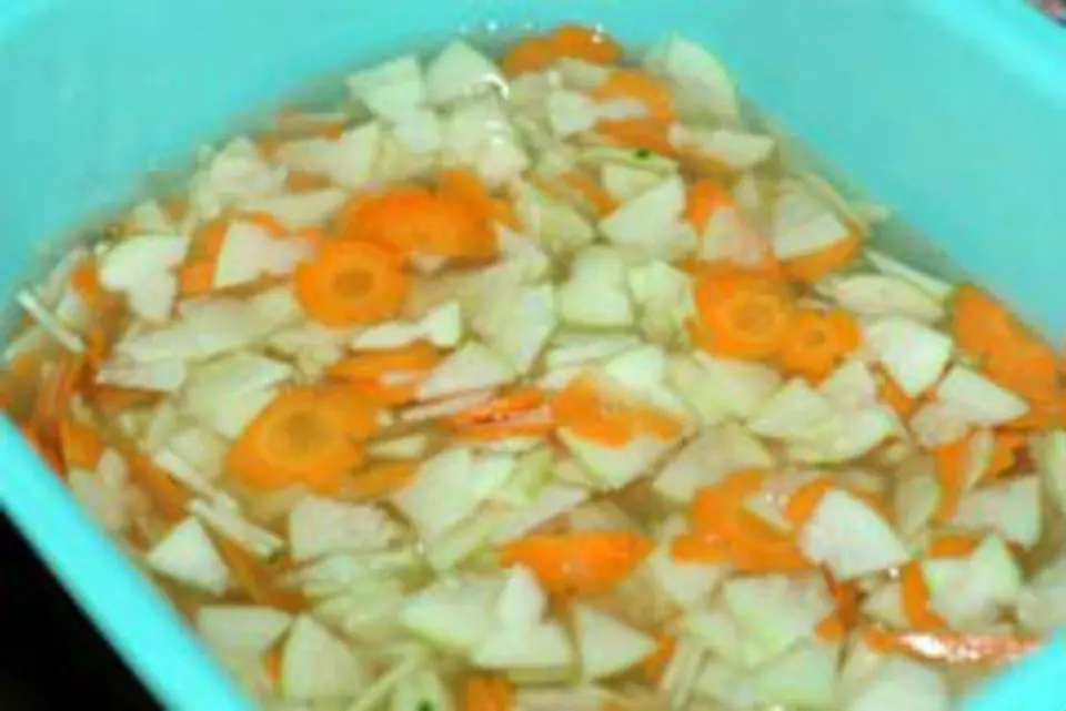 Bí quyết pha&nbsp; nước chấm bún chả cực ngon
