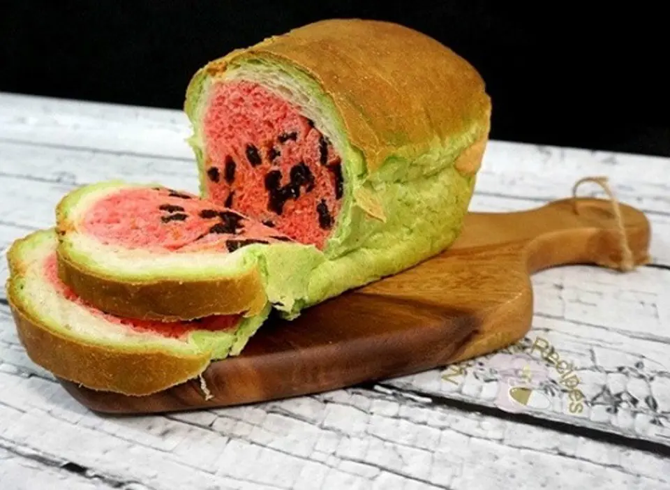 Cách làm bánh mì dưa hấu siêu kute