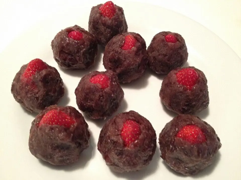 Cách làm bánh mochi dâu tây đậu đỏ món bánh truyền thống của Nhật Bản Cách làm bánh mochi dâu tây đậu đỏ món bánh truyền thống của Nhật Bản