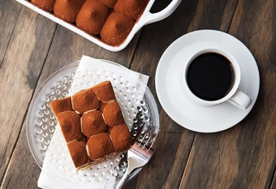 Cách làm bánh Tiramisu ba tầng độc đáo