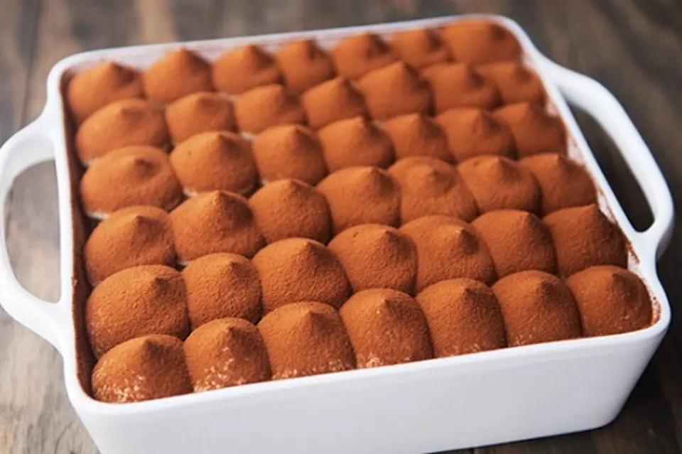 Cách làm bánh Tiramisu ba tầng độc đáo