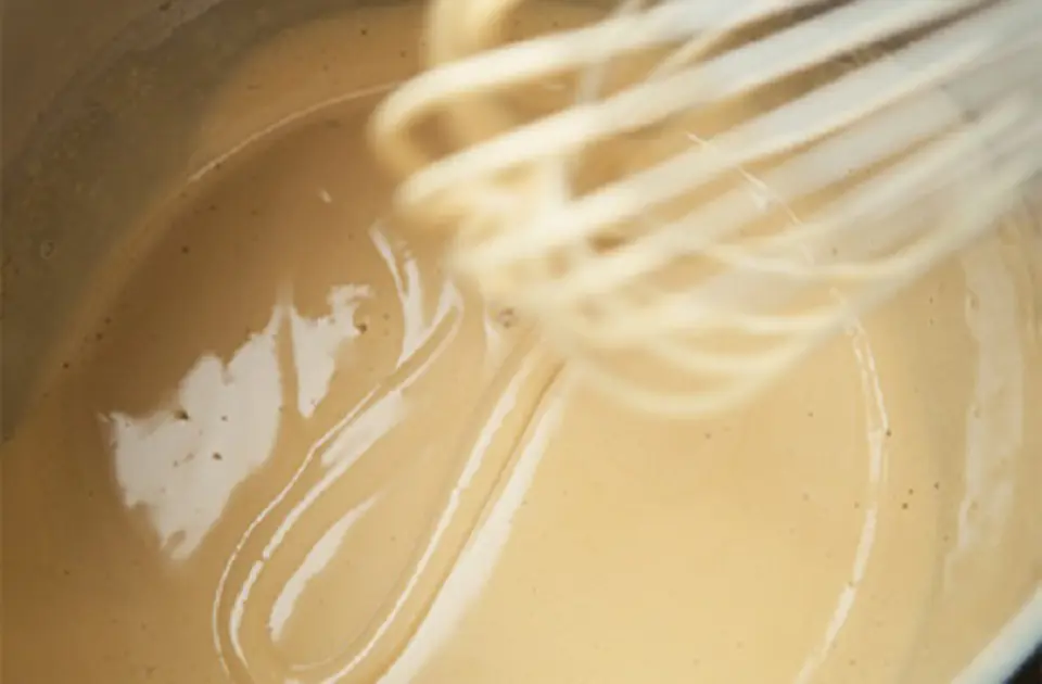 Cách làm bánh Tiramisu ba tầng độc đáo