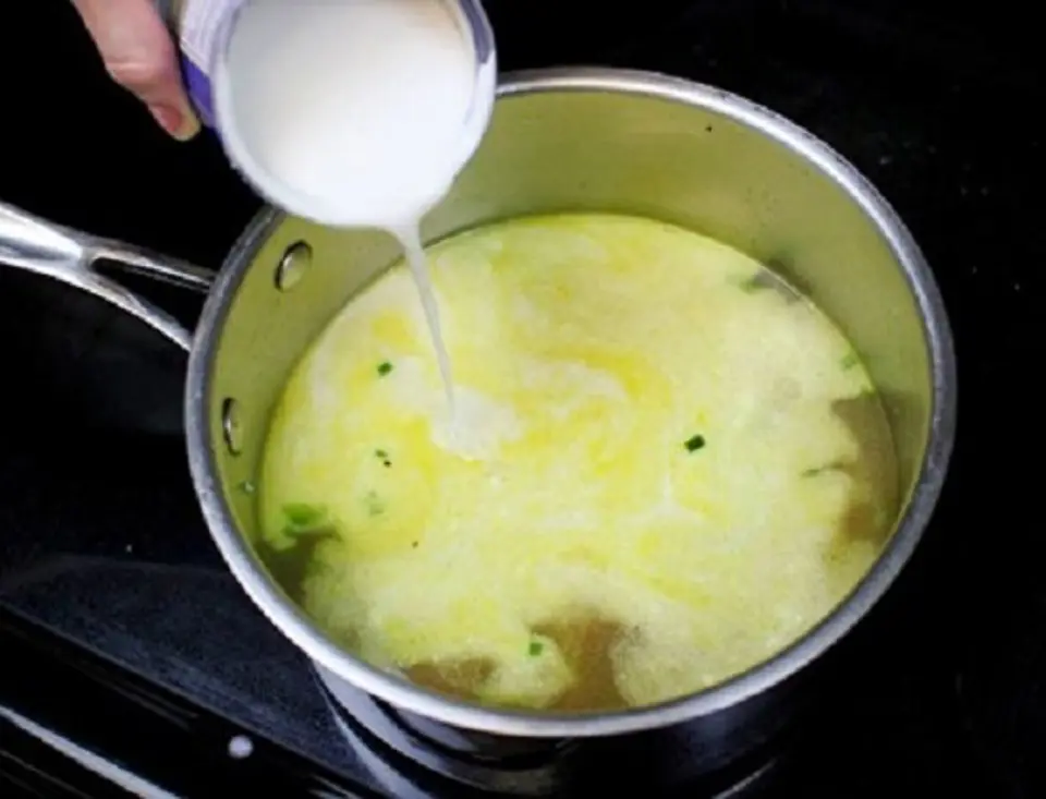 Cách làm bún tôm gà nấu chua cực dễ
