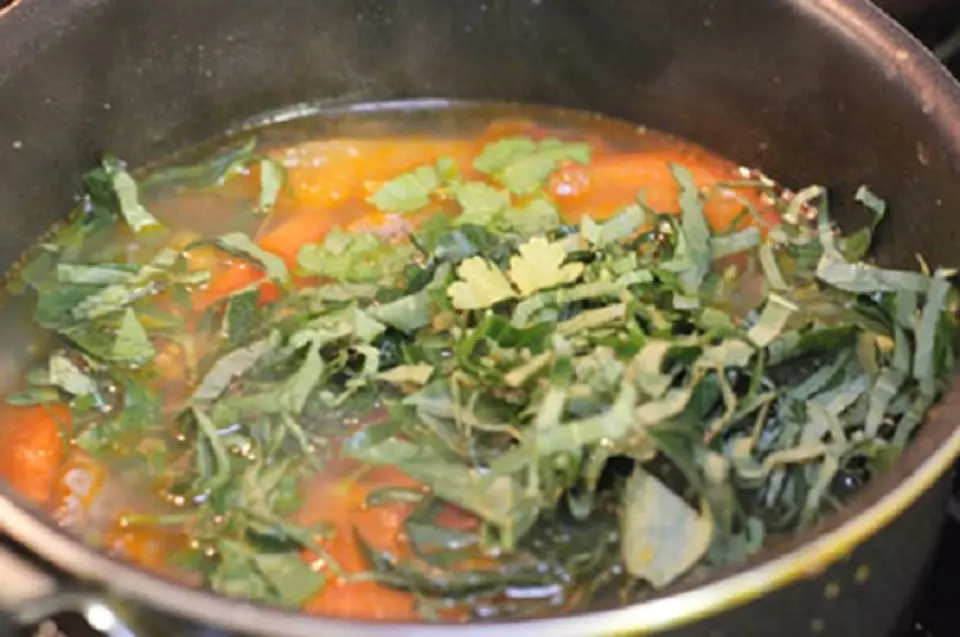 Cách làm canh thịt bò đơn giản mà thơm ngon