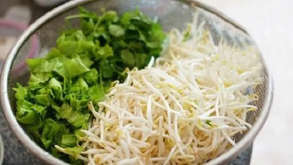 Cách làm đặc sản bún bò Nam Bộ đậm đà