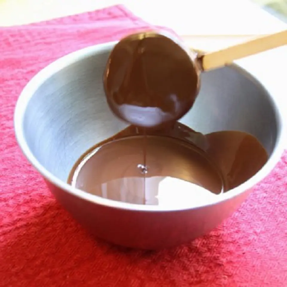 Cách làm kem kiwi bọc socola ngọt mát cho mùa hè