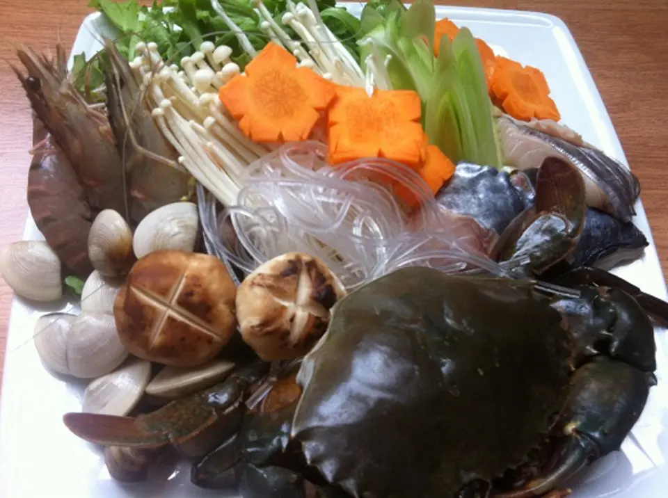 Cách làm lẩu hải sản thập cẩm