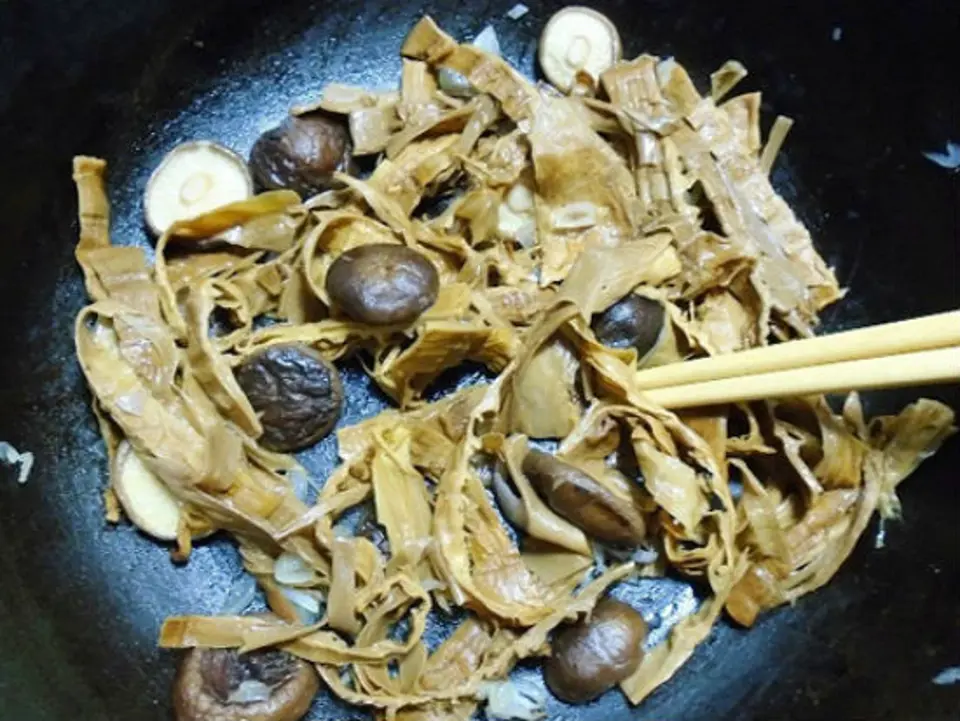Cách làm miến măng vịt thơm ngon cho bữa sáng
