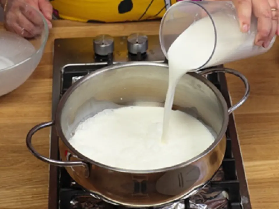 Cách làm món bánh flan rượu sữa baileys độc đáo