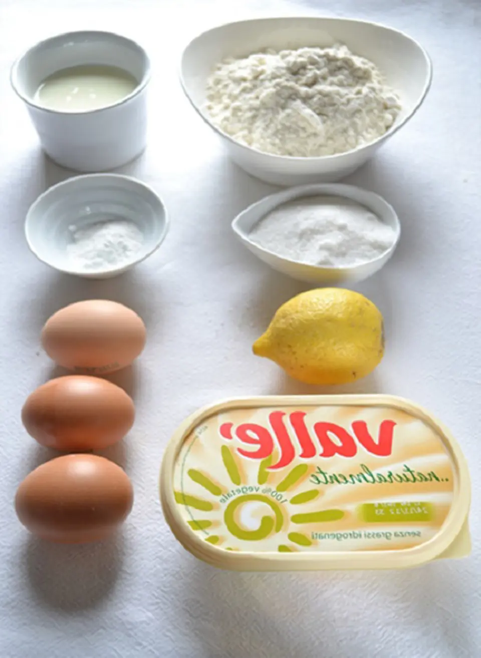 Cách làm món bánh sandwich sữa chua mới lạ cho bữa sáng