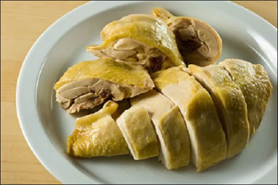 Cách làm món nộm gà hành tây chống ngán ngày hè