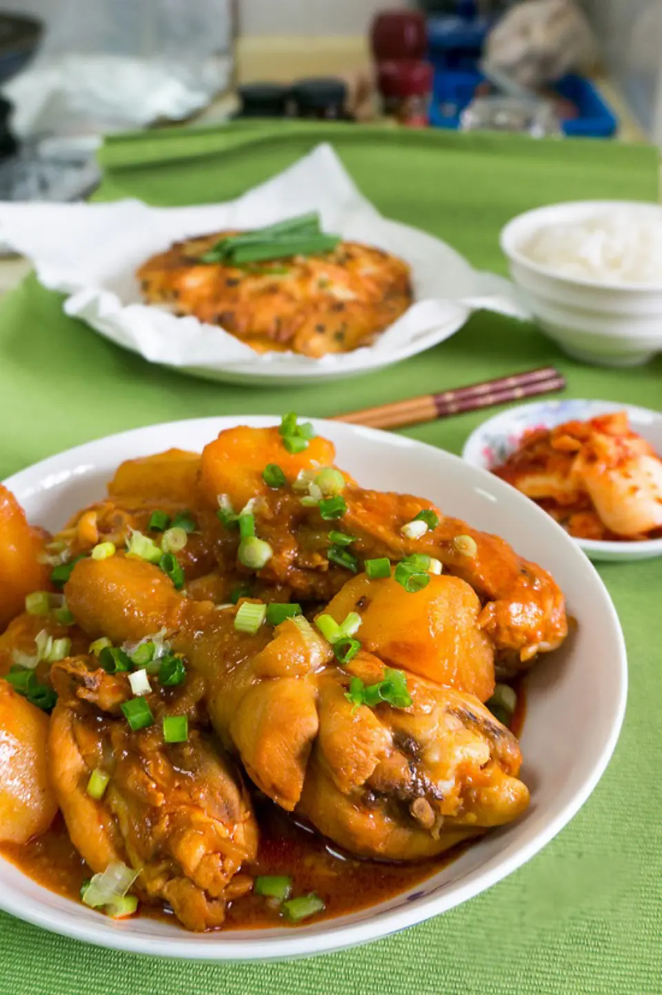 Cách làm món thịt gà kho khoai tây kiểu Hàn
