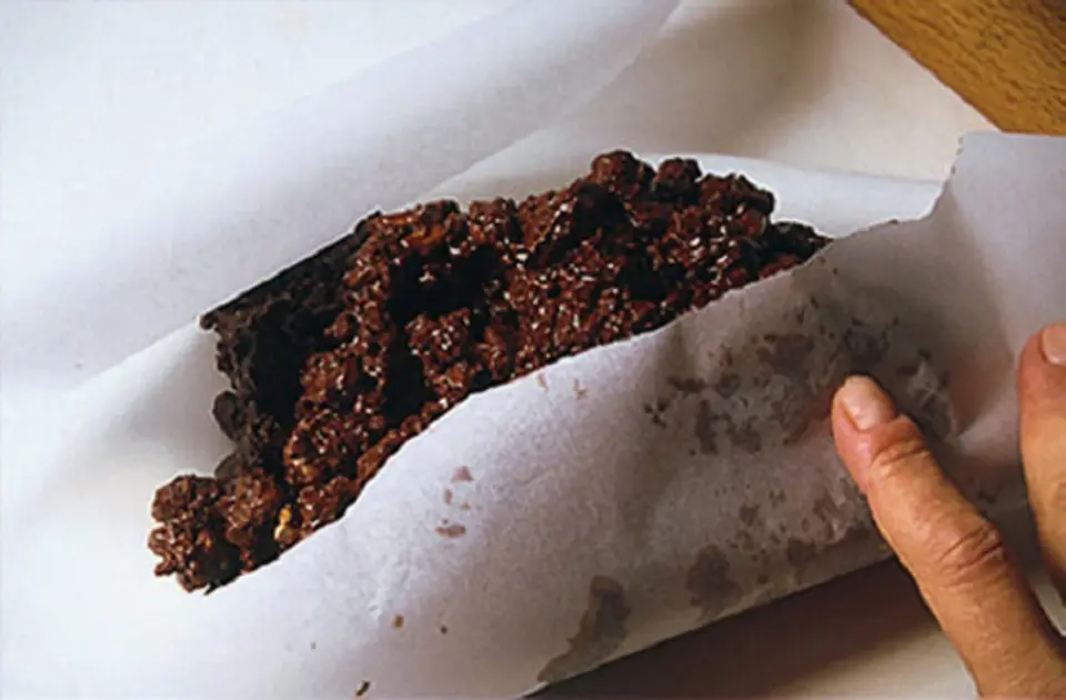 Cách làm món “ xúc xích” chocolate hấp dẫn mới lạ Cách làm món “ xúc xích” chocolate hấp dẫn mới lạ