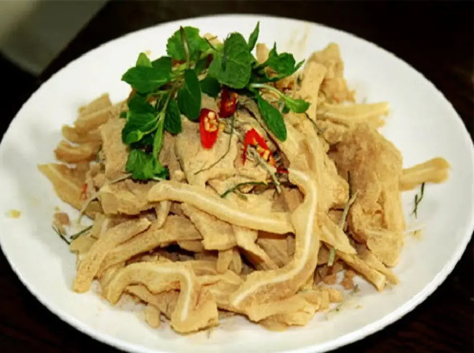 Cách làm nem tai trộn thính cực ngon ngay tại nhà Cách làm nem tai trộn thính cực ngon ngay tại nhà