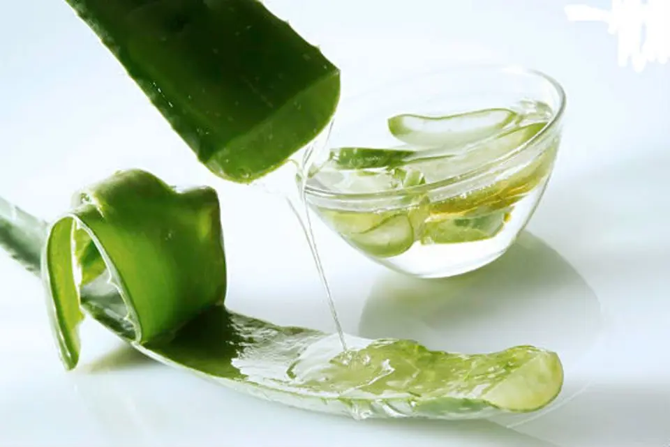 Cách làm nước chanh tươi lô hội đẹp dáng sáng da