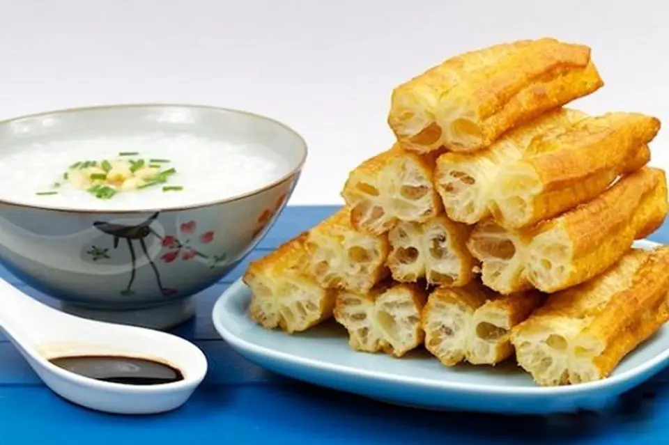 Cách làm quẩy nóng giòn