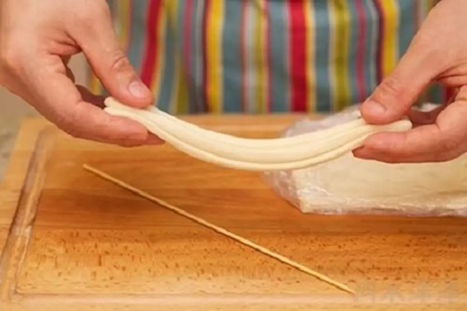 Cách làm quẩy nóng giòn