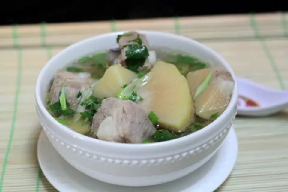 Cách làm sườn non ninh sa kê ngon mê li