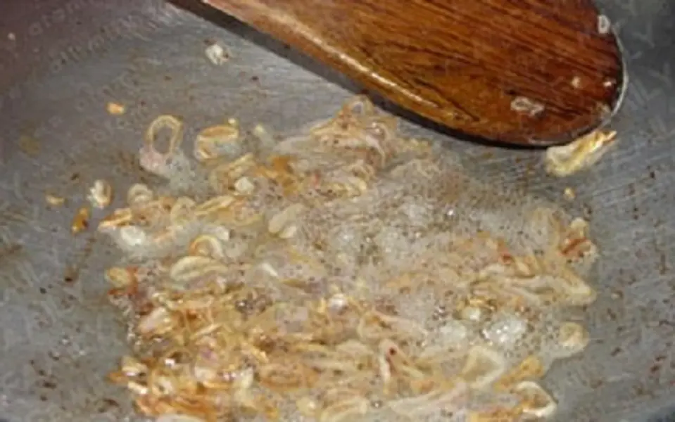 Cách làm tôm kho quẹt chấm rau củ luộc ngon