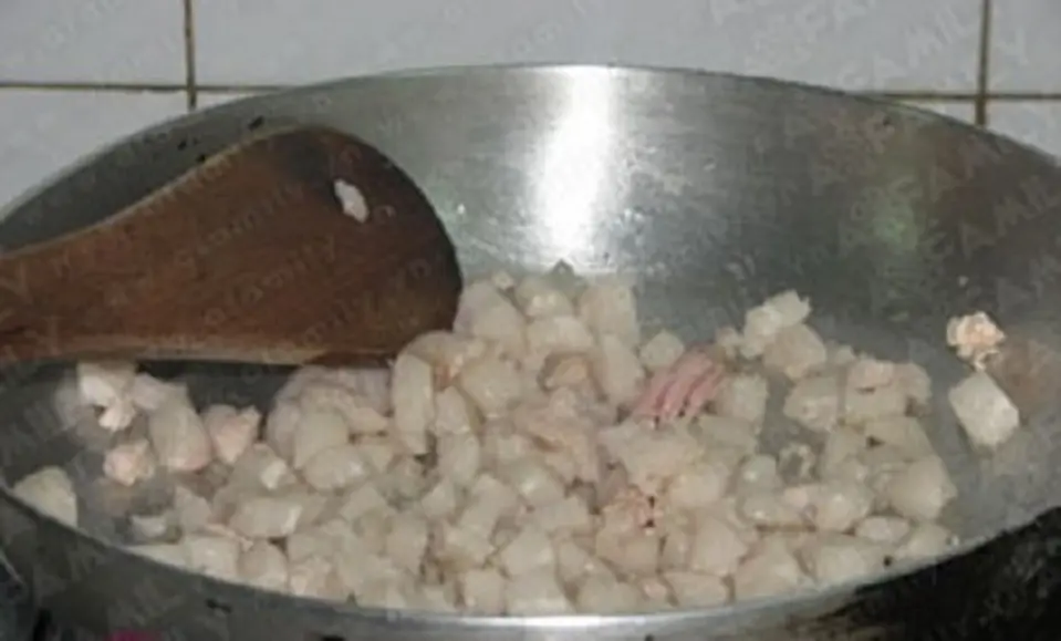 Cách làm tôm kho quẹt chấm rau củ luộc ngon