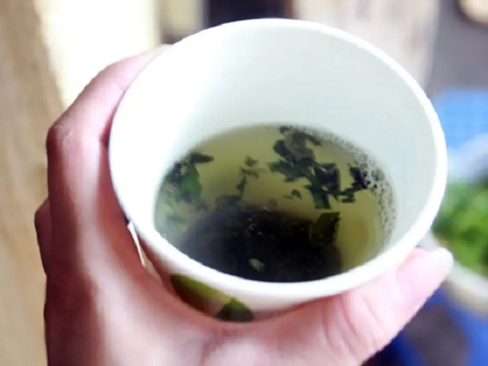 Cách làm trà vải đơn giản ngọt mát cho mùa hè Cách làm trà vải đơn giản ngọt mát cho mùa hè