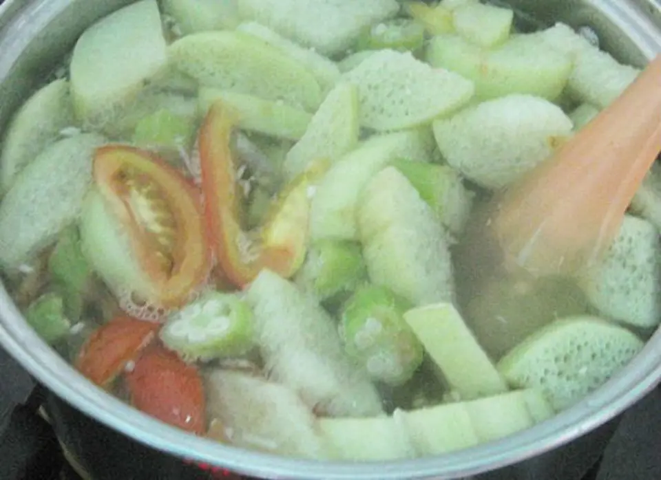 Cách nấu canh chua cá basa trọn vị Cách nấu canh chua cá basa trọn vị