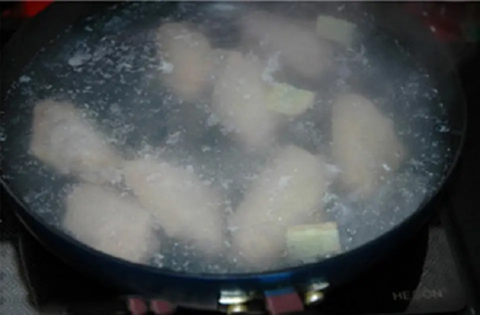 Cách nấu món cánh gà kho coca vị lạ hấp dẫn