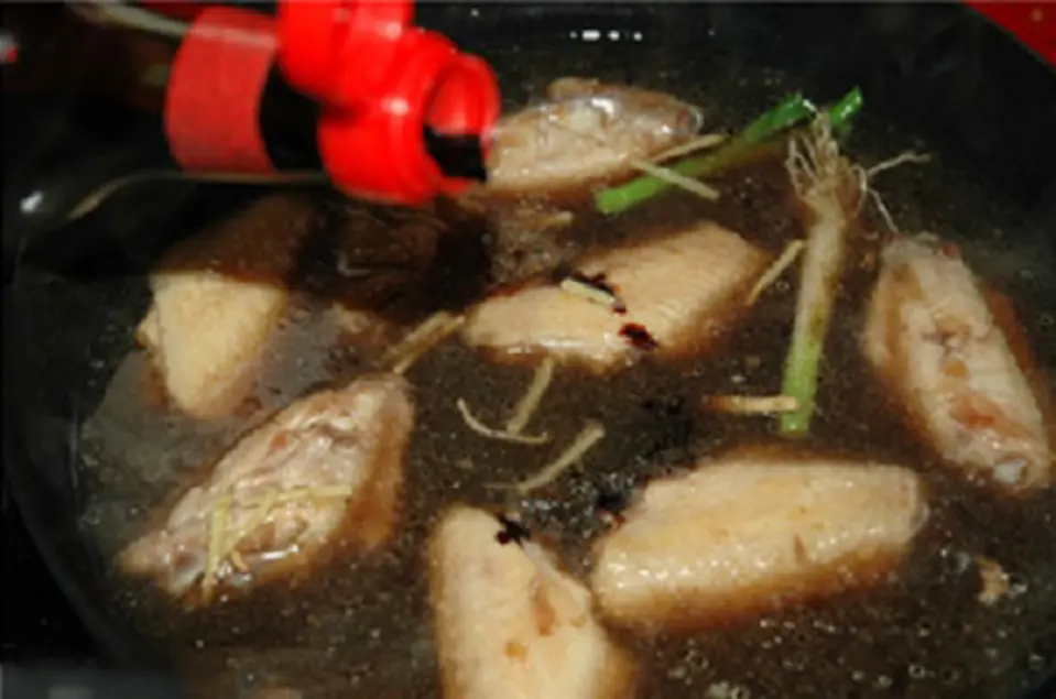 Cách nấu món cánh gà kho coca vị lạ hấp dẫn