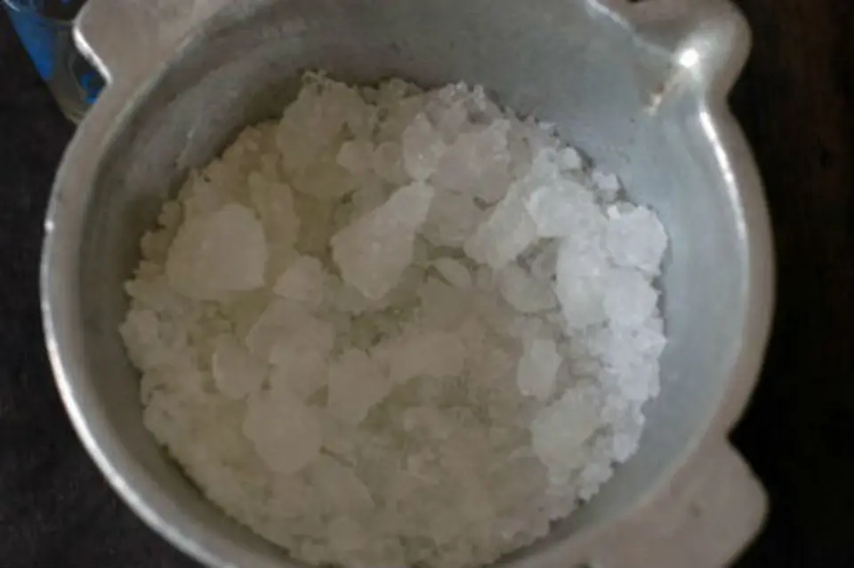 Cách ngâm chanh đào mật ong trị ho cho cả nhà