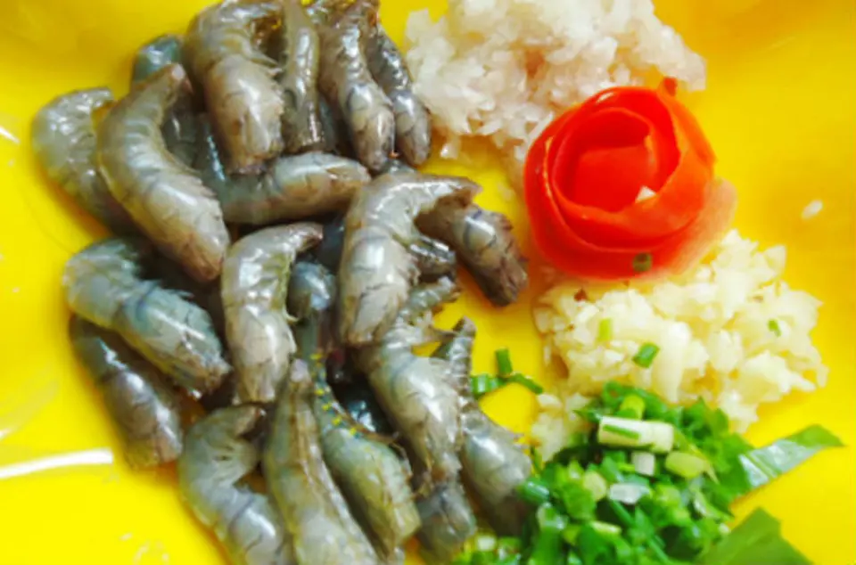 Chế biến món tôm rang mặn đậm đà, ngon cơm Chế biến món tôm rang mặn đậm đà, ngon cơm