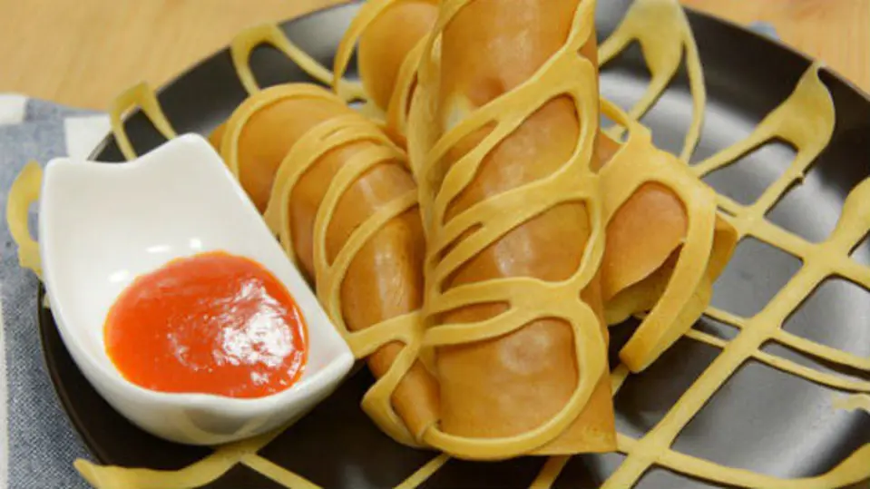 Công thức làm pancake cuộn xúc xích bò năm ngon miễn chê Công thức làm pancake cuộn xúc xích bò năm ngon miễn chê