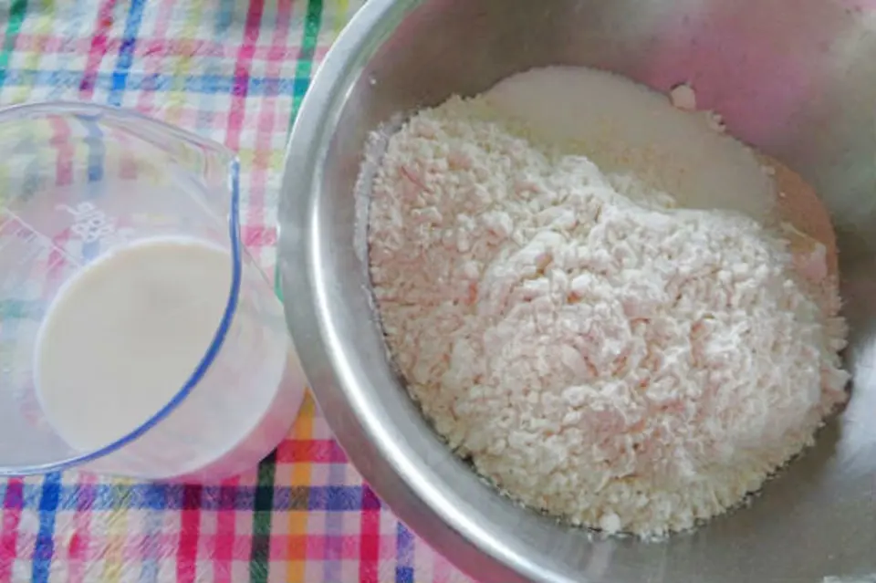 Cùng làm bánh bao hoa hồng đẹp mắt