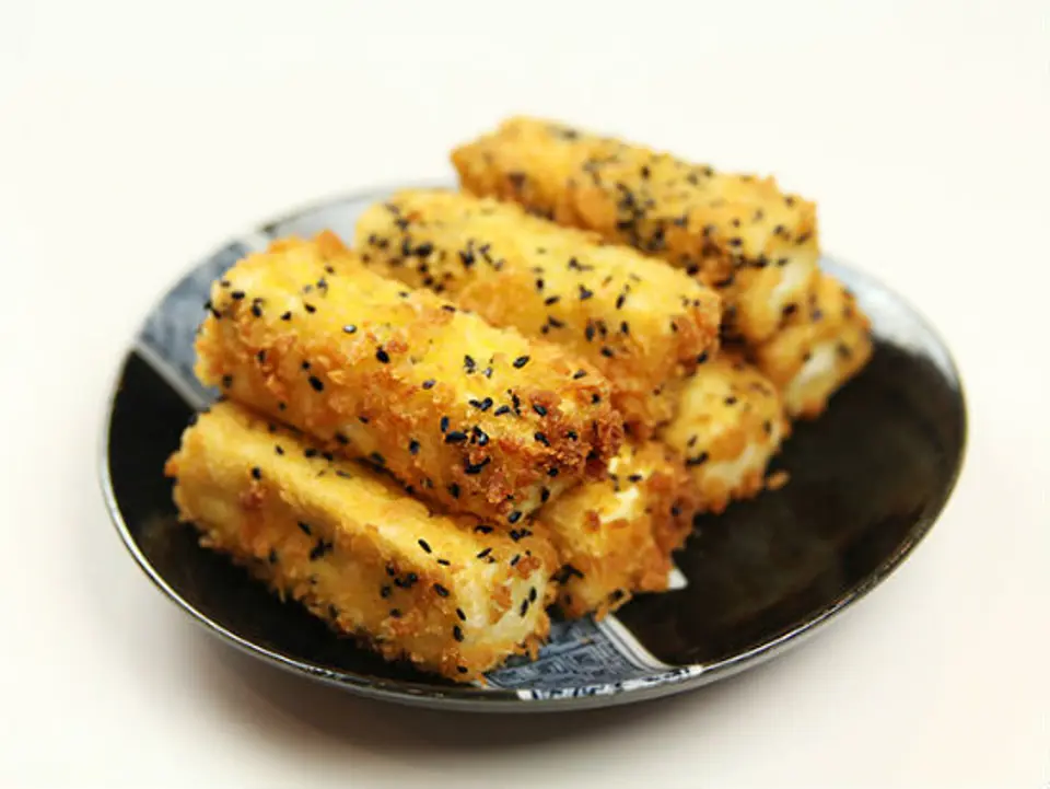 Cùng làm món đậu phụ tẩm bột chiên xù đơn giản thưởng thức trong những ngày mưa Cùng làm món đậu phụ tẩm bột chiên xù đơn giản thưởng thức trong những ngày mưa