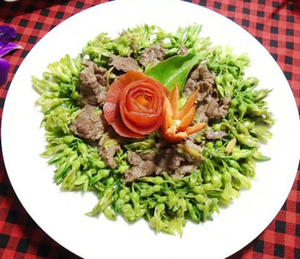 Cùng nấu bữa cơm đơn giản với món thiên lý xào thịt bò