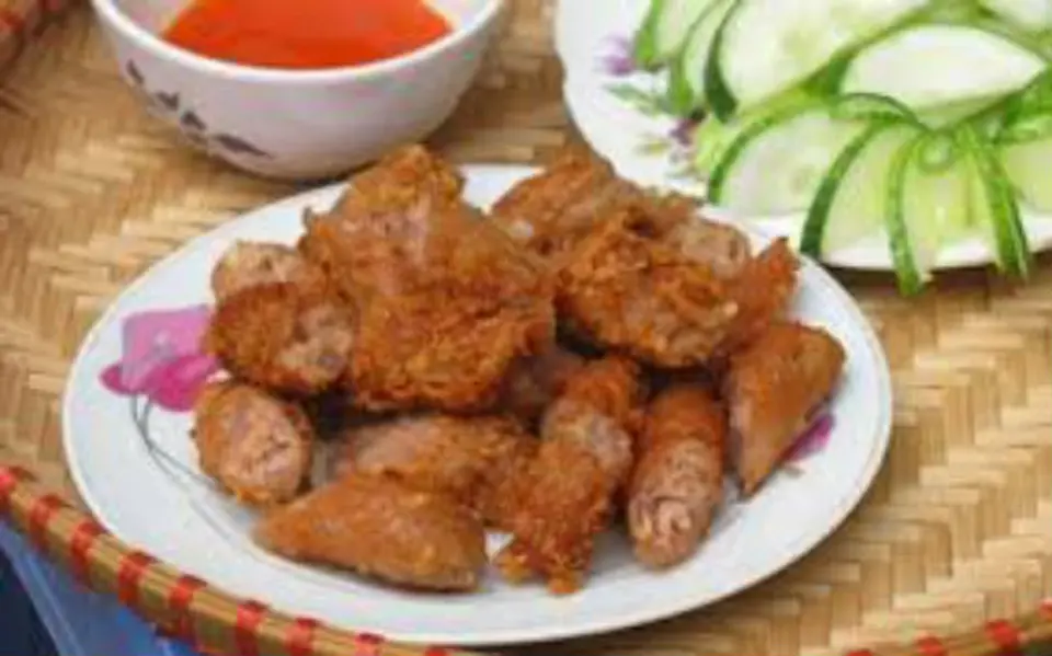 Giới thiệu cách làm nem chua rán tại nhà