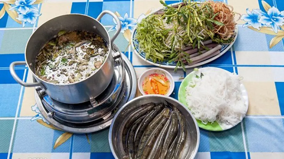 Hướng dẫn cách nấu lẩu cá kèo lá giang vừa ngon vừa đơn giản