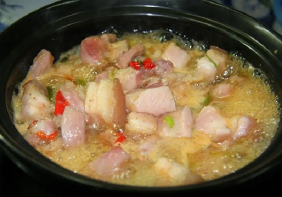 Lạ miệng ngon cơm với món thịt heo kho dứa đậm đà